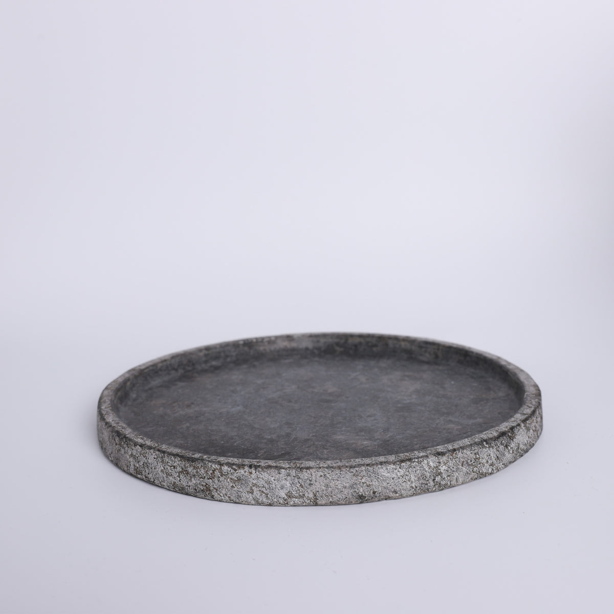 Round Stone Plate - Black Slate (Polished Base)