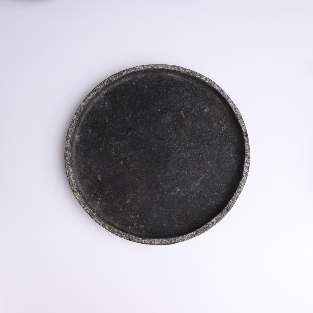 Round Stone Plate - Black Slate (Raw Base)